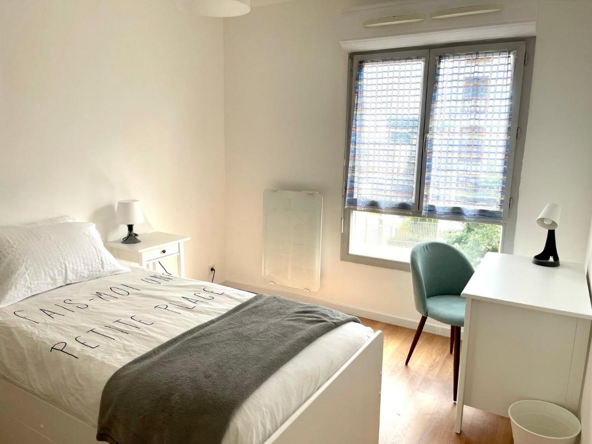 Superbe 3 Pieces Face Gare Tgv / Rer De Massy Apartment Massy  Exterior photo